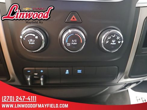 Used 2016 RAM 2500 SLT image 24