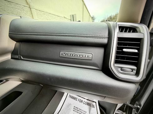 Used 2019 RAM 1500 Laramie AWD/4WD image 42