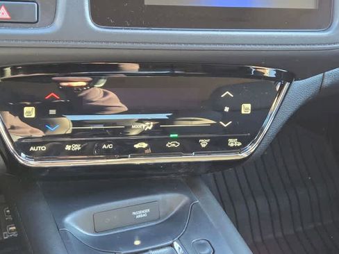 Used 2022 Honda HR-V EX image 19