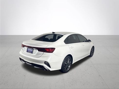 Used 2024 Kia Forte LXS FWD image 6
