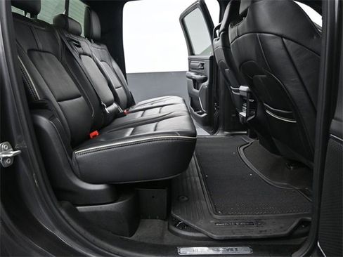 Used 2024 RAM 1500 Limited w/ Body Color Bumper Group image 15