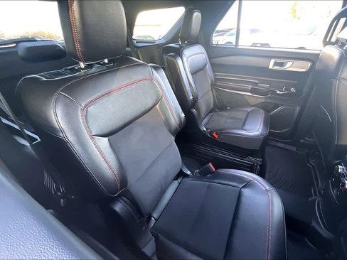 Used 2023 Ford Explorer ST-Line w/ Class IV Trailer Tow Package image 29