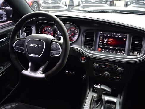 Used 2022 Dodge Charger SRT Hellcat w/ Harman/Kardon Audio Group RWD image 31