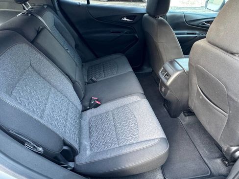 Used 2022 Chevrolet Equinox LT image 18