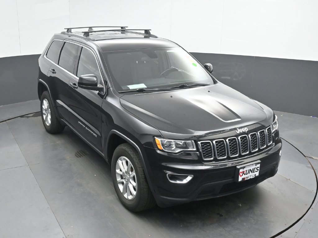 Used 2021 Jeep Grand Cherokee Laredo AWD/4WD image 32