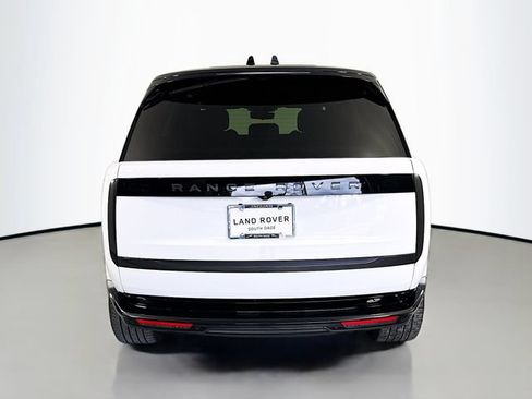 Certified 2025 Land Rover Range Rover SE AWD/4WD image 6