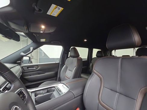 Used 2025 Nissan Armada SL w/ Captain's Chari Seat Package RWD image 22