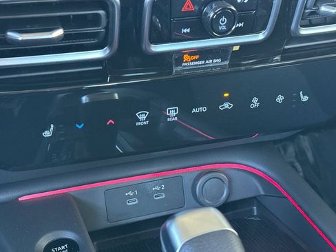 New 2026 Nissan Sentra SV w/ SV Convenience Package FWD image 16