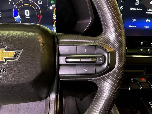 Used 2023 Chevrolet Colorado W/T image 12