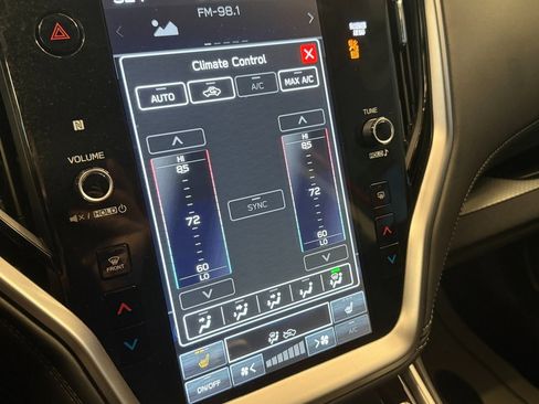 Used 2024 Subaru Outback Premium image 12