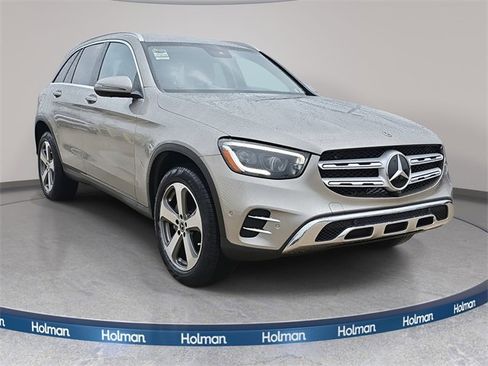 Used 2022 Mercedes-Benz GLC 300 image 4