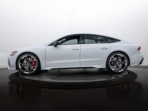 Used 2024 Audi RS 7 Performance w/ Black Optic Package image 6