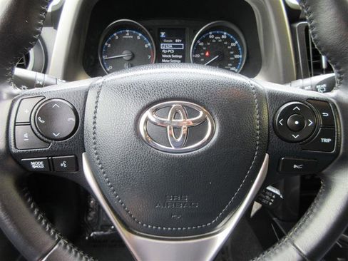 Used 2017 Toyota RAV4 XLE image 13