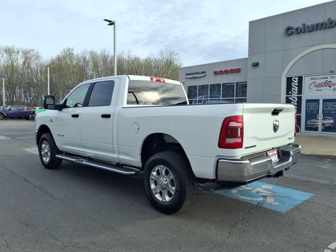 Used 2024 RAM 2500 Big Horn w/ Protection Group AWD/4WD image 2