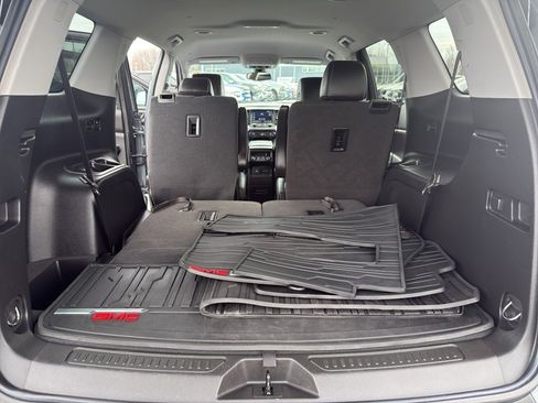 Certified 2022 GMC Acadia SLT w/ Preferred Package image 36