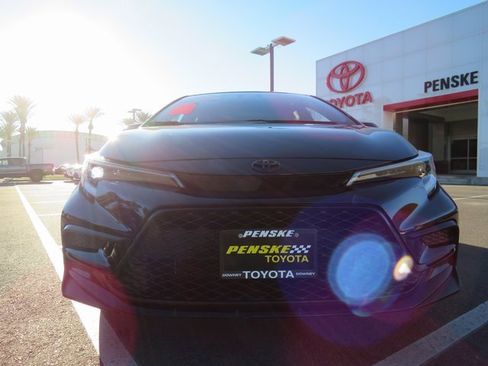 Certified 2024 Toyota Corolla SE image 2