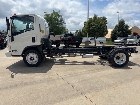 New 2025 Chevrolet Low Cab Forward 5500HG RWD image 38