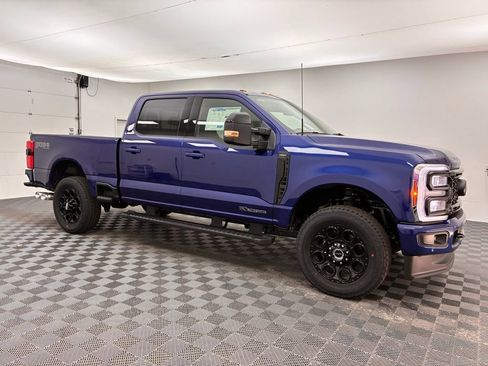 New 2026 Ford F250 Lariat w/ Black Appearance Package image 6
