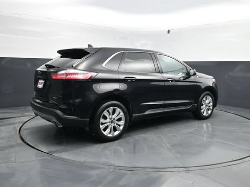 Used 2022 Ford Edge Titanium w/ Equipment Group 301A AWD/4WD image 9