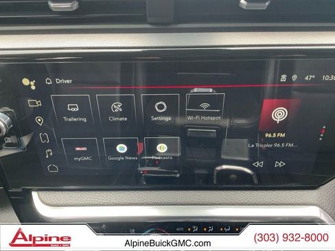 Used 2022 GMC Sierra 1500 Denali w/ Technology Package AWD/4WD image 17