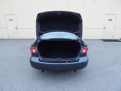 Used 2004 MAZDA MAZDA6 i image 19