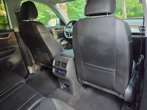 Used 2026 Volkswagen Atlas SE FWD image 12