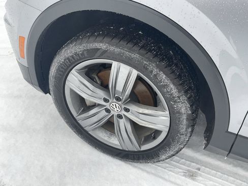 Used 2021 Volkswagen Tiguan SEL image 8