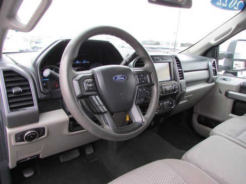 Used 2022 Ford F250 XLT image 17