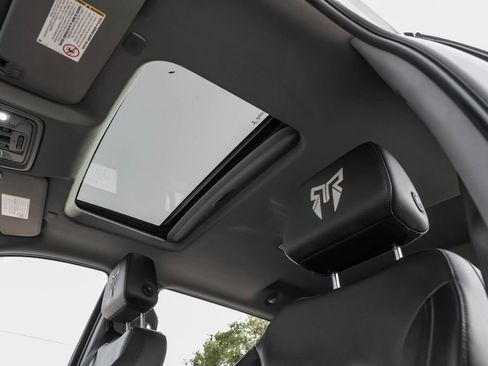 Used 2020 Chevrolet Silverado 2500 LTZ w/ LTZ Premium Package image 22