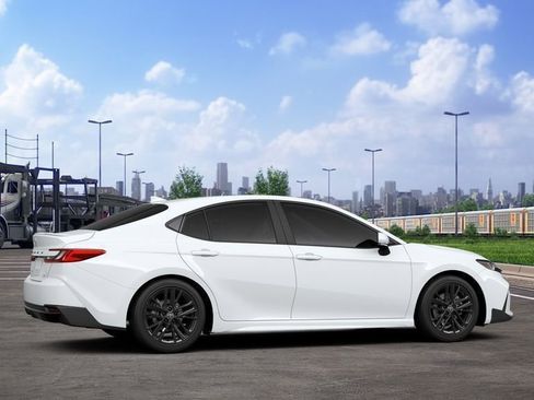 New 2026 Toyota Camry SE w/ Convenience Package image 11