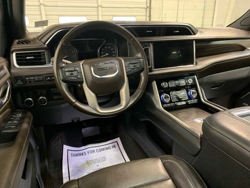 Used 2021 GMC Yukon XL Denali w/ Denali Ultimate Package image 4