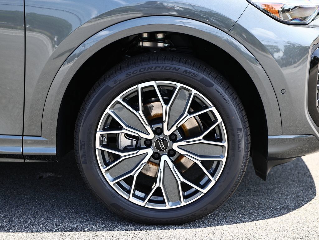 New 2026 Audi Q5 Premium Plus AWD/4WD image 5