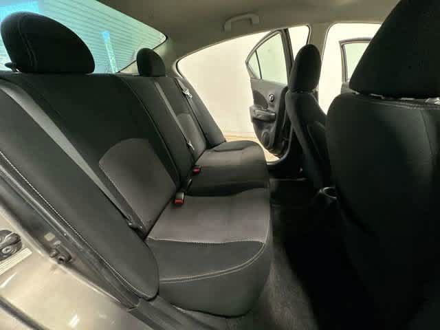 Used 2014 Nissan Versa SV w/ Convenience Package FWD image 20