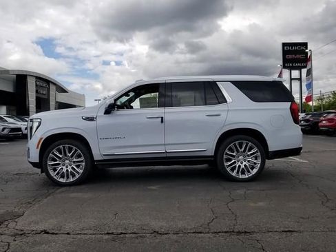 New 2026 GMC Yukon Denali w/ Denali Reserve Package AWD/4WD image 8