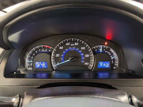 Used 2014 Toyota Camry XLE w/ Leather Package FWD image 29
