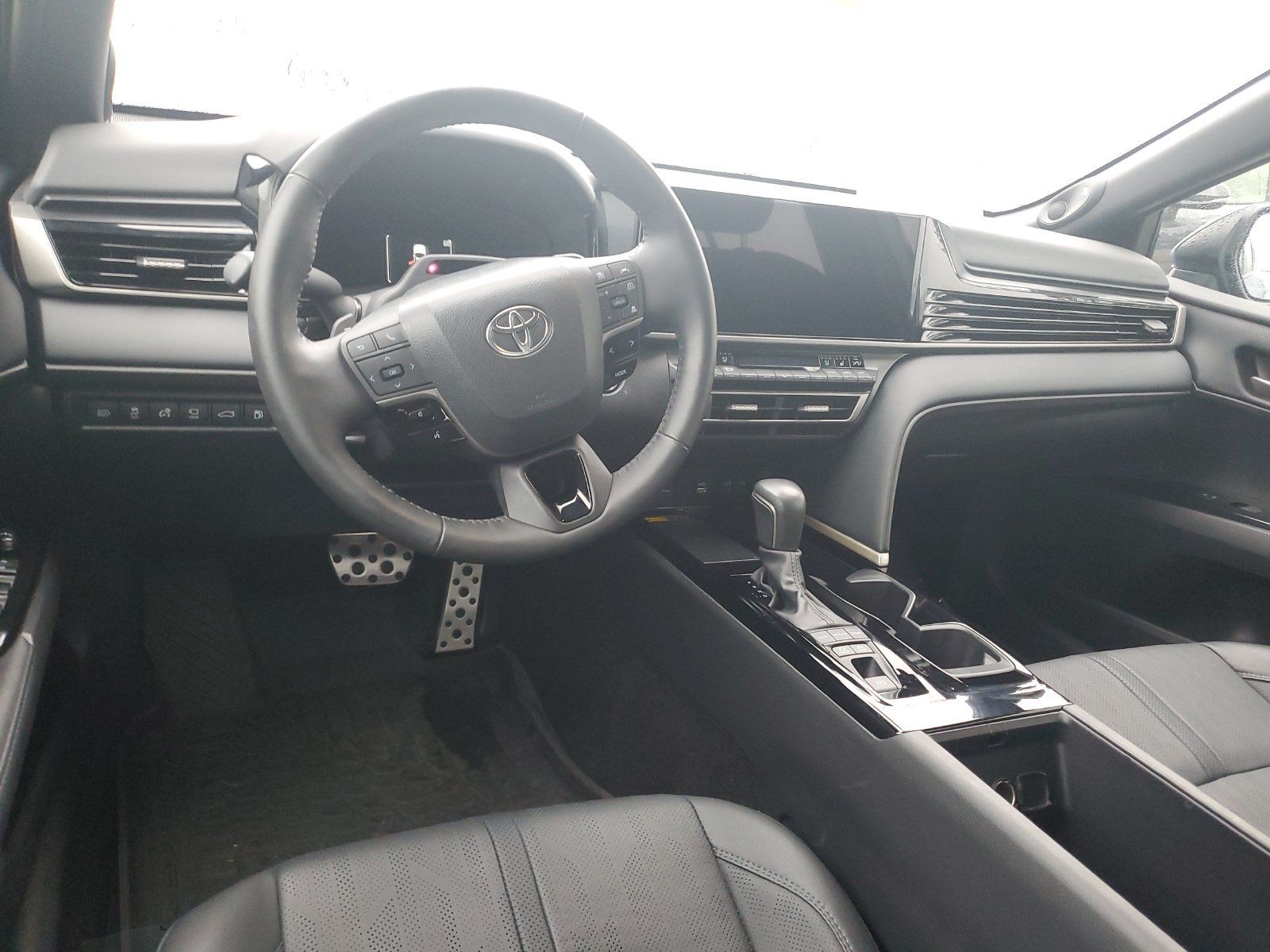 Used 2026 Toyota Camry XSE w/ Premium Plus Package AWD/4WD image 10