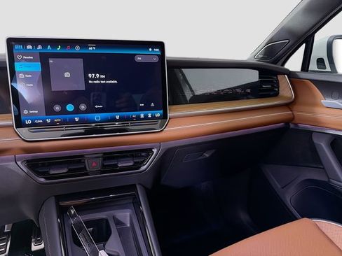 New 2026 Volkswagen Tiguan SEL R-Line image 24