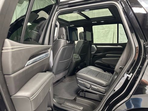 Used 2025 Cadillac Escalade V image 46