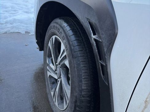 Used 2024 Subaru Crosstrek 2.0i Premium image 11