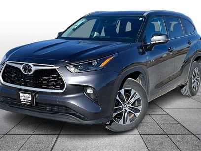 Used 2024 Toyota Highlander XLE