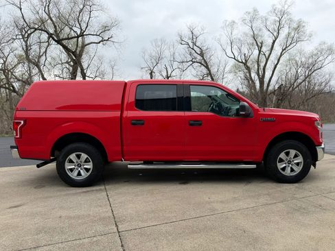 Used 2017 Ford F150 XLT image 4