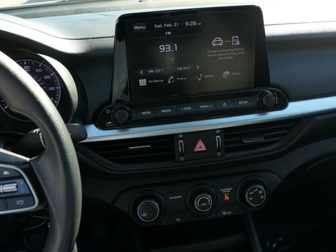 Used 2023 Kia Forte LXS image 19