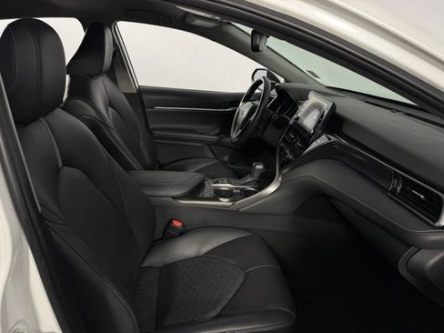 Used 2023 Toyota Camry XSE FWD image 15