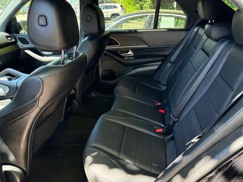 Used 2025 Mercedes-Benz GLE 450e 4MATIC image 13