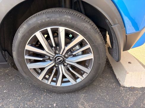 Certified 2024 Nissan Kicks SV FWD image 7