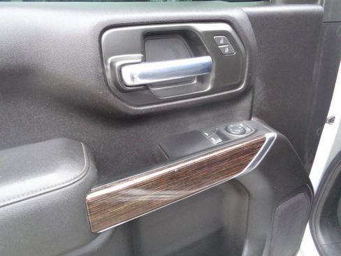 Used 2022 GMC Sierra 2500 SLE w/ SLE Convenience Package image 39