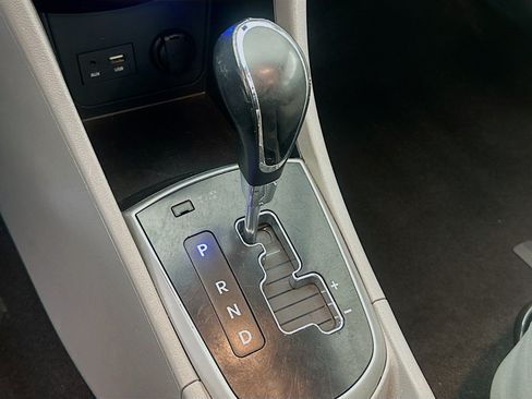 Used 2014 Hyundai Accent SE FWD image 22