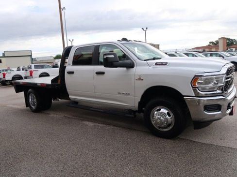 Used 2024 RAM 3500 SLT w/ Quick Order Package 2YG SLT AWD/4WD image 3
