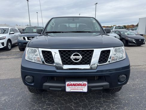 Used 2019 Nissan Frontier SV image 3