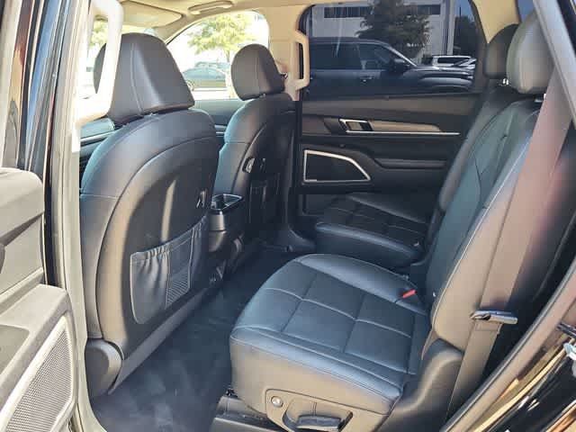 Used 2022 Kia Telluride EX w/ EX Premium Package AWD/4WD image 17